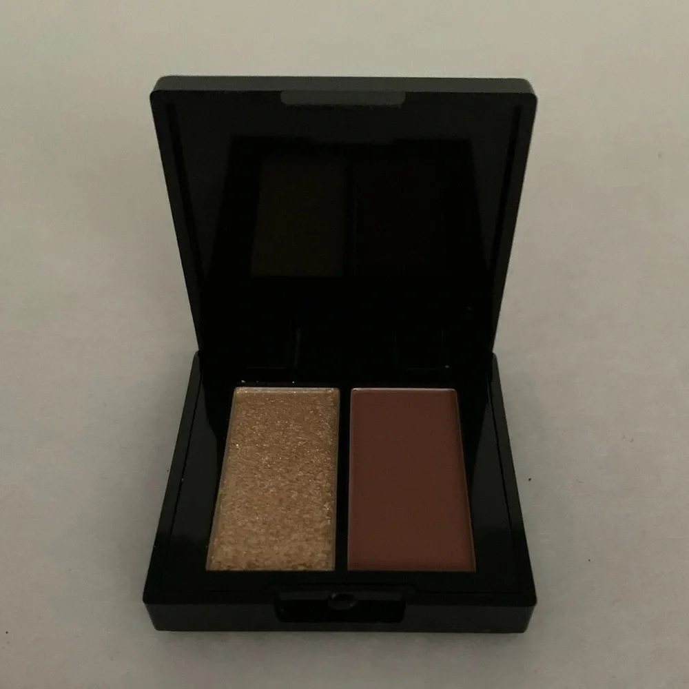NEW Whats Up Beauty Lattetude Eyeshadow Duo Shimmer Matte Brown Gold